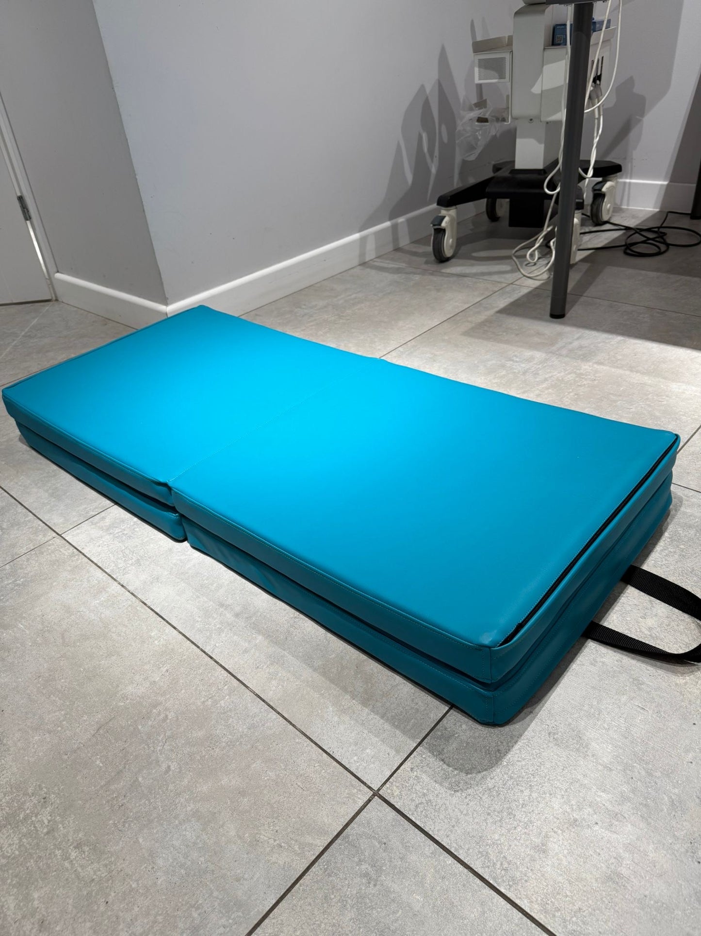 Portable Foldable Mattress – Lightweight & Comfortable